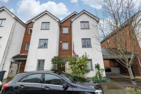 Adams Drive, Ashford, TN24