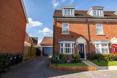 Hedgers Way, Ashford, TN23