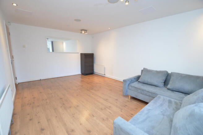 Lounge/ Dining Room
