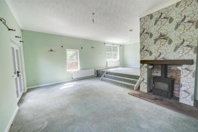 Lounge / Dining Room