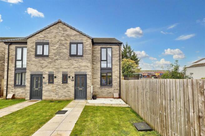 18 Dunlin Close