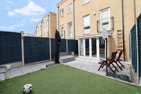 Burroughs Drive, Dartford