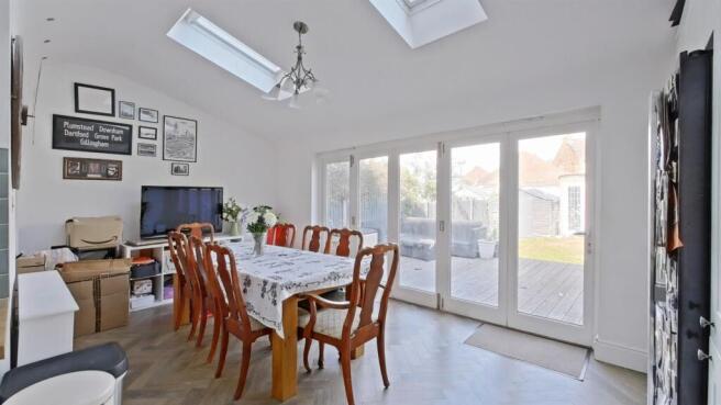 Kitchen/Breakfast Room