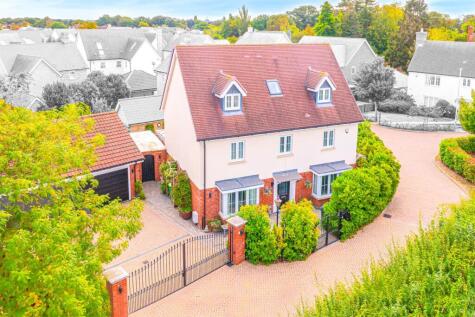 Spruce Drive, Hawkwell, Hockley