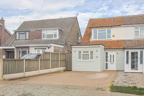 Windermere Avenue, Hullbridge, Essex, SS5 6JR