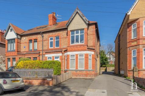 Westbourne Grove, West Kirby, CH48