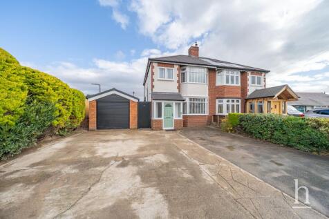 Cobham Road, Wirral, CH46