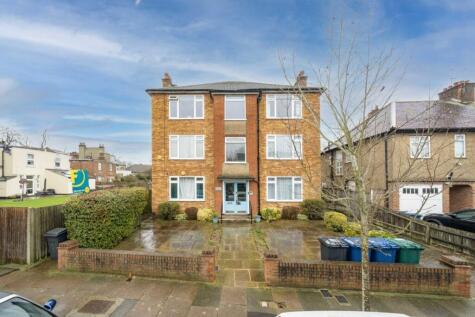 Woodberry Gardens, Finchley