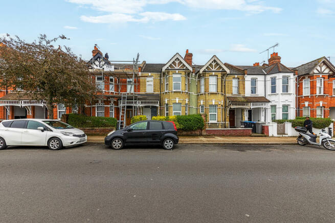 Three bedroom maisonette with a private garden of