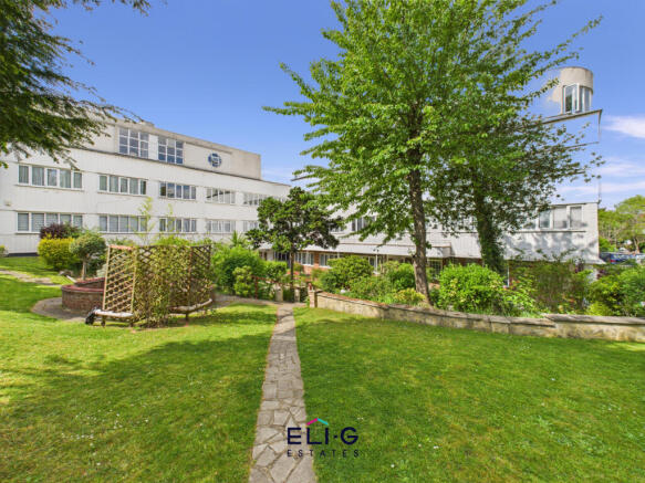 Bright & Spacious 2-Bed, 2-Bath Apartment Ideal f