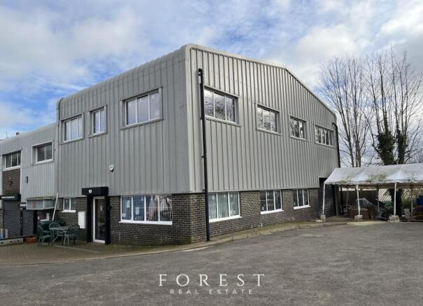 3a Brookside Colne Way Watford1.jpg