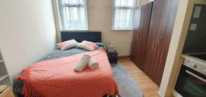 brondesbury-park-nw6-7ay-981208