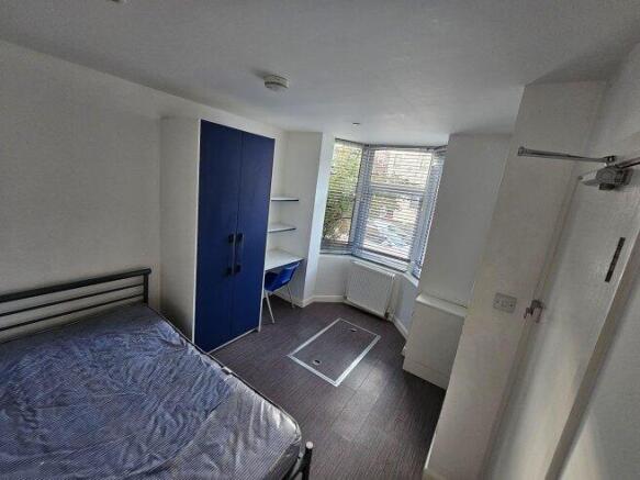 boughey-road-st4-2bn-992735