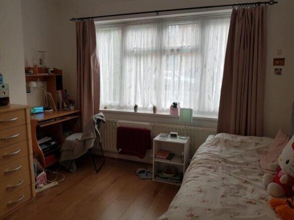 east-street-kt17-1bp-921878