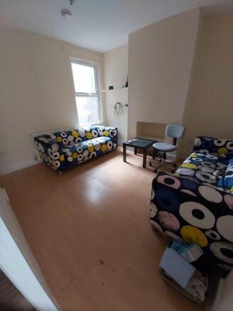 james-street-me7-1dq-912180