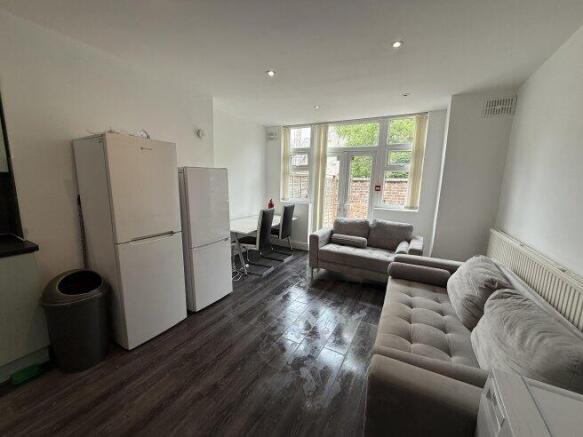 belgrave-ave-m14-5dl-995000