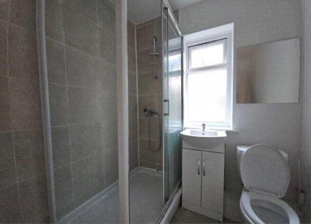 stoneleigh-road-n17-9bq-995318