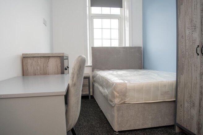 salem-street-ne32-3ag-1009666