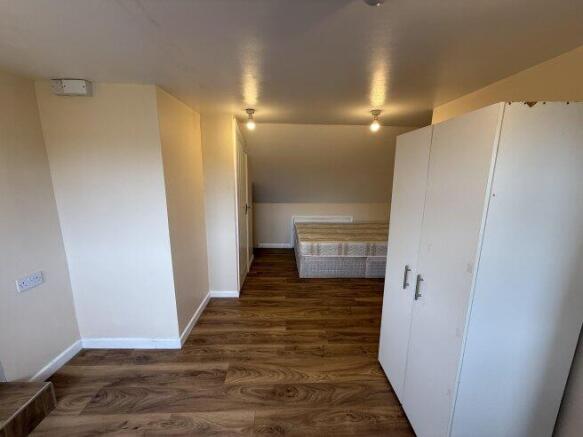 conley-road-nw10-9pb-1021852