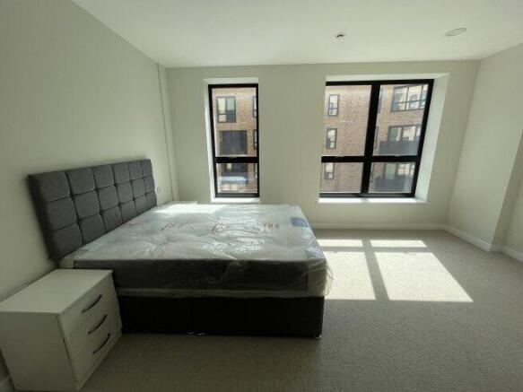 middle-road-w7-3fr-1022181