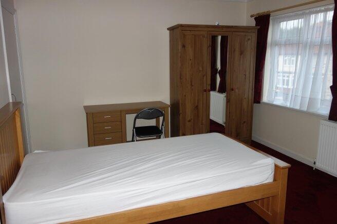 chase-road-kt19-8tl-464033