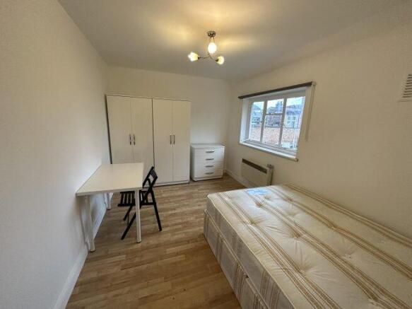 high-road-nw10-2td-1039530