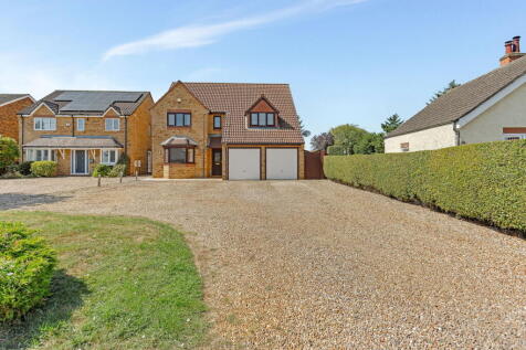 Avenue Road, Rushden, NN10