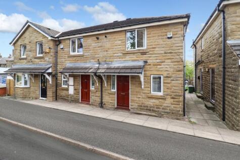 Plover Road, Huddersfield, HD3
