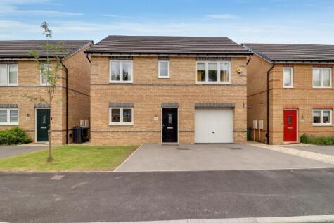 Mallard Court, Huddersfield, Yorkshire, HD4