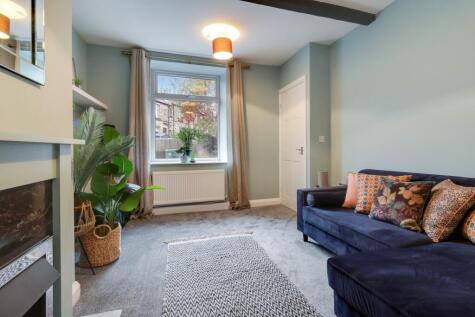 19 Moorbottom, Honley, Holmfirth