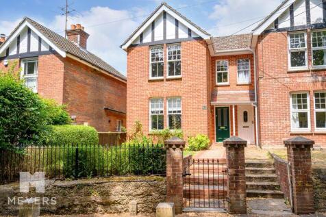 Hightown Road | Ringwood | BH24
