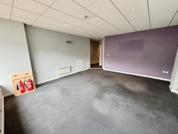 b2cb08fbfront20office202