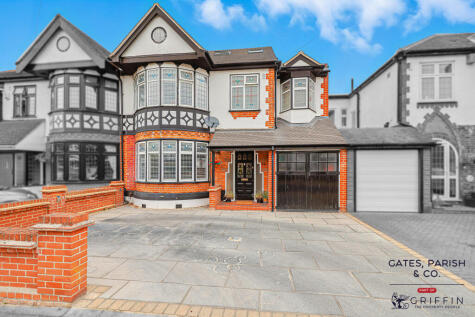 Tawny Avenue, Upminster, RM14
