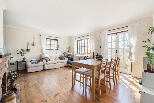 Living Room/Dining Room