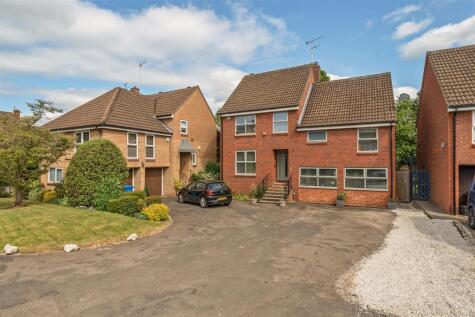 Horseguards Drive, Oldfield, Maidenhead, SL6