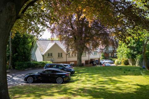 Betjeman Gardens, Chorleywood, WD3