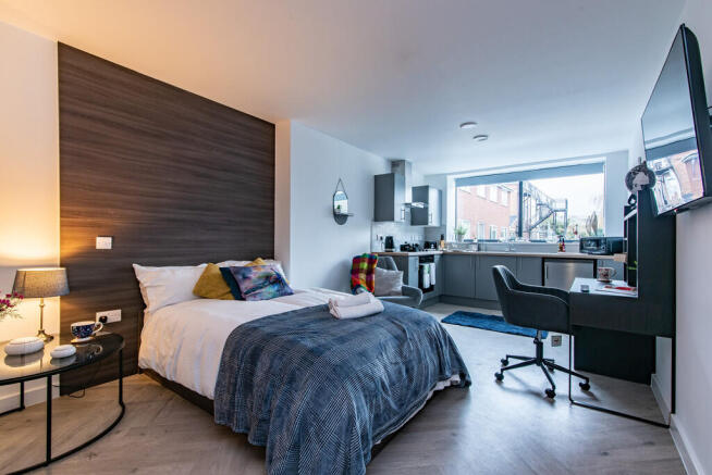 Large Studio - fu...