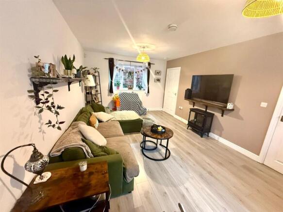 PHOTO-2025-11-06-12-38-43 7.jpg