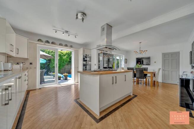 Kitchen Diner