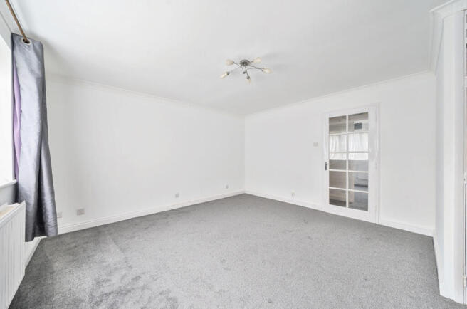 1335099-6-68947ed...