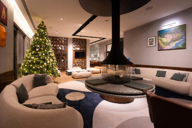 2025 12 15 1936 Mickey LF Lee MX11782 Midres