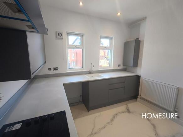 MODERN KITCHEN