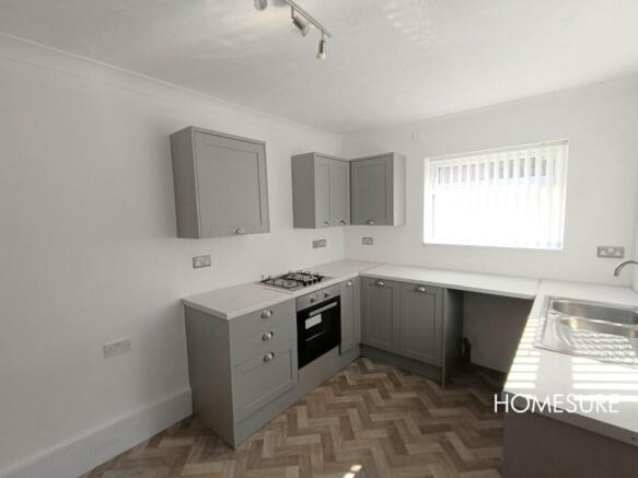 MODERN KITCHEN