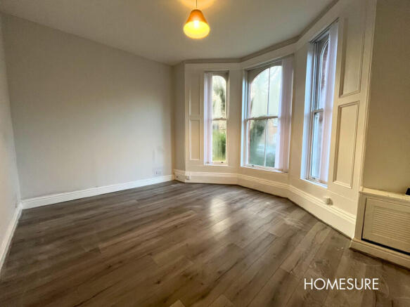 Front Room/Bedroo...