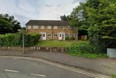 Maidenhead - 2 bedroom end of terrace house for sale