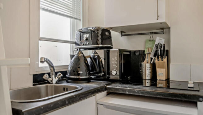 Screenshot 2025-1...