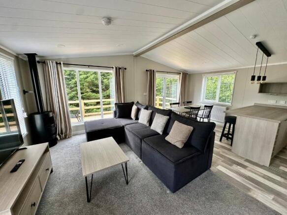 sitting room 2.jpg