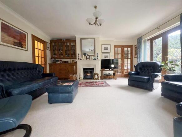 SITTING ROOM