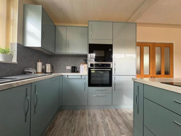 PHOTO-2025-10-13-15-45-45 6.jpg