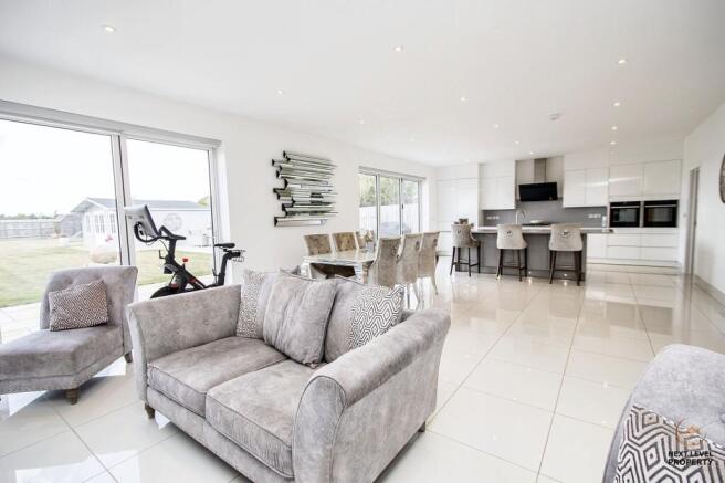 Kitchen/Family Room